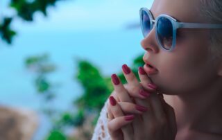 女性